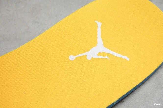 Bmlin (W) ORANGE AIR 3 LASER JORDAN CK9246-108 RETRO 0630